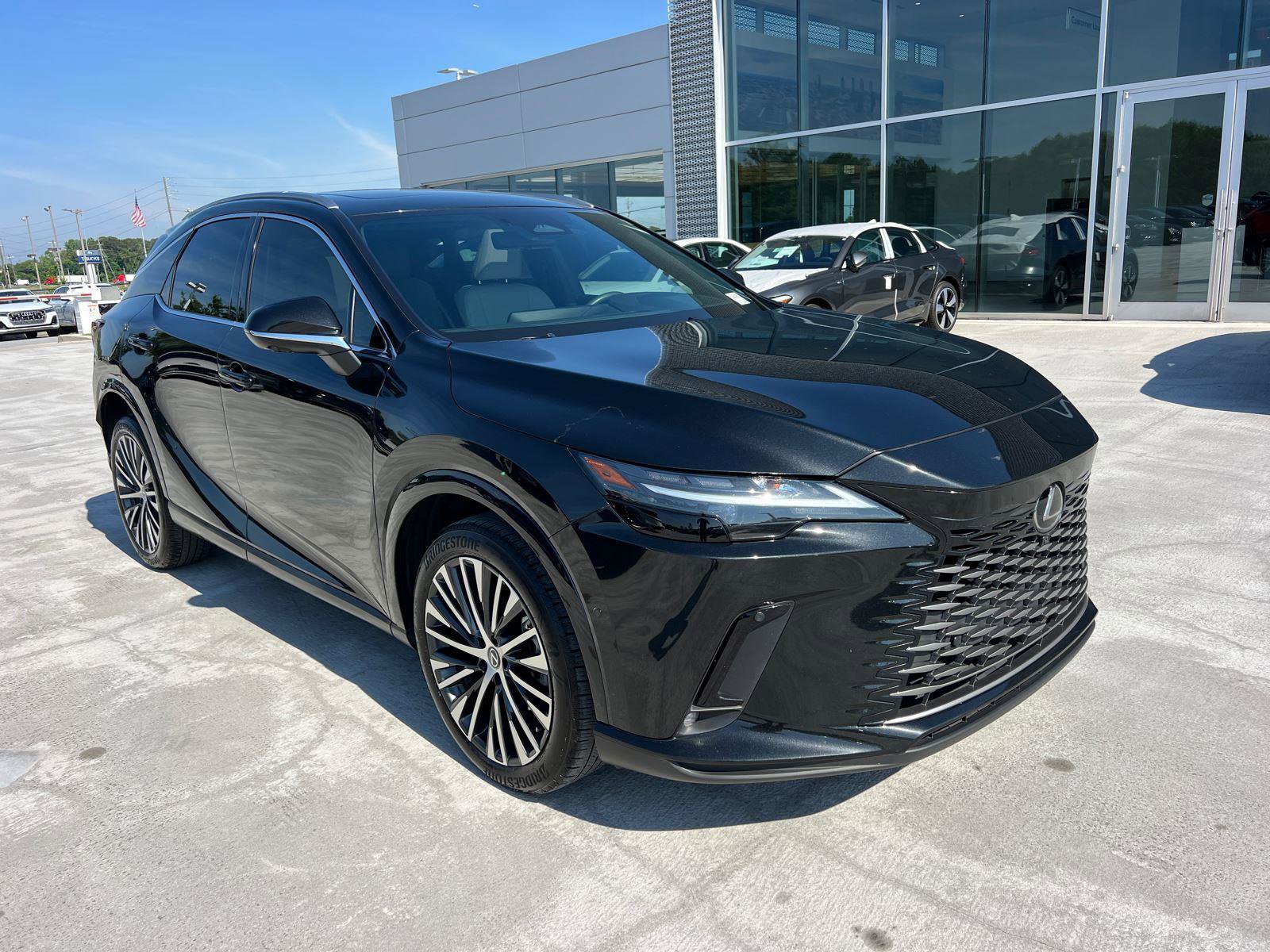 Used 2025 Lexus RX 350 Premium Plus w/ Convenience Package FWD image 3