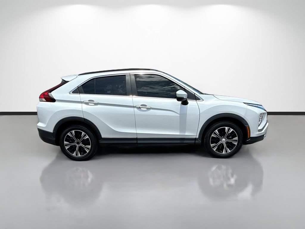 Used 2022 Mitsubishi Eclipse Cross SEL FWD image 2