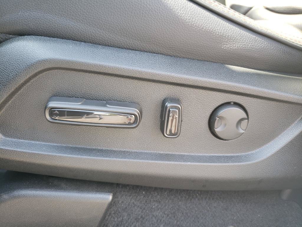 Used 2025 Honda Pilot Black Edition image 18