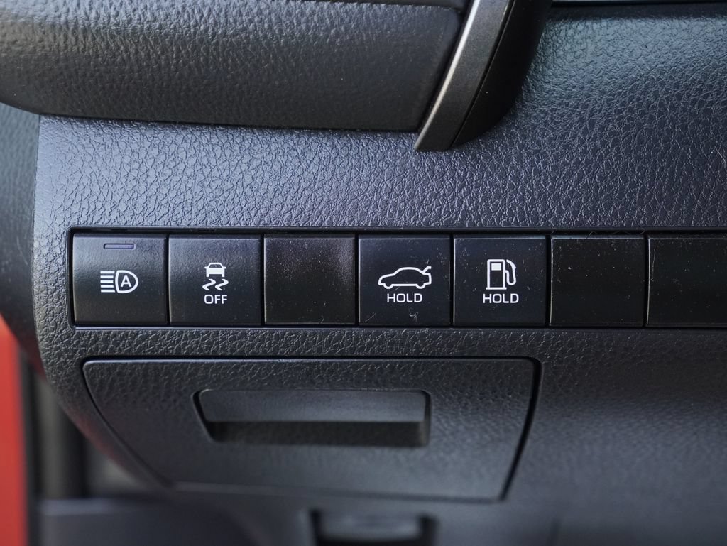 Used 2024 Toyota Camry SE FWD image 13