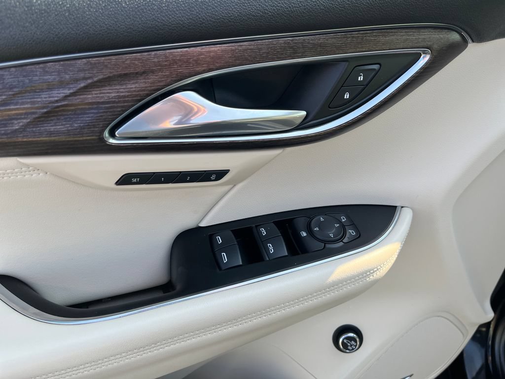 Used 2023 Buick Envision Avenir AWD/4WD image 10