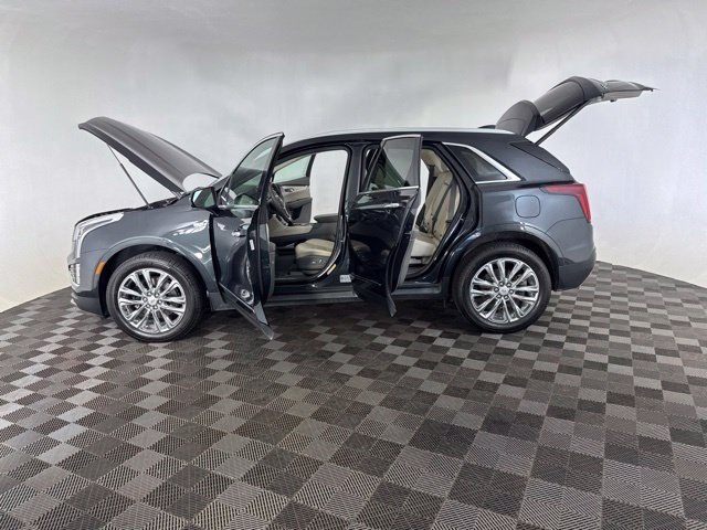 Used 2022 Cadillac XT5 Premium Luxury FWD image 11