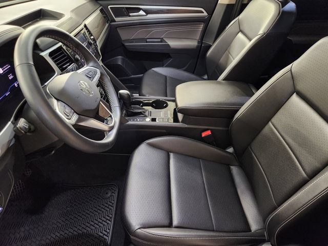 Used 2023 Volkswagen Atlas SE w/ Panoramic Sunroof Package FWD image 14