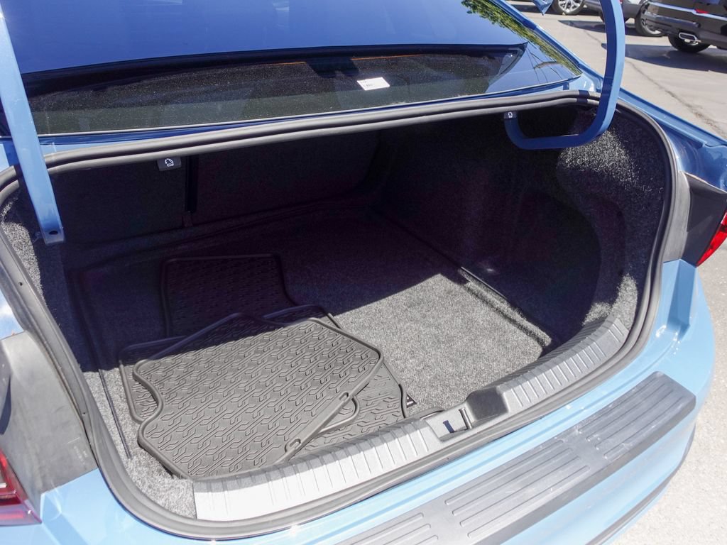 Certified 2025 Volkswagen Jetta Sport FWD image 25