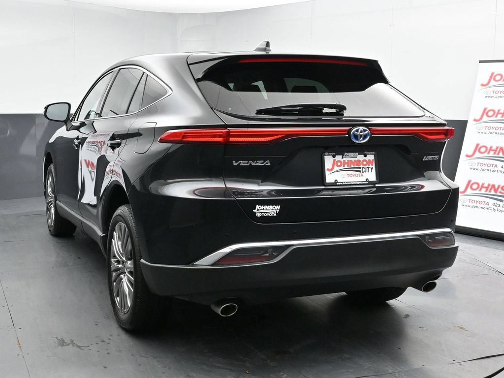 Used 2023 Toyota Venza Limited AWD/4WD image 6