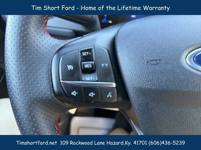Used 2025 Ford Escape ST-Line image 19