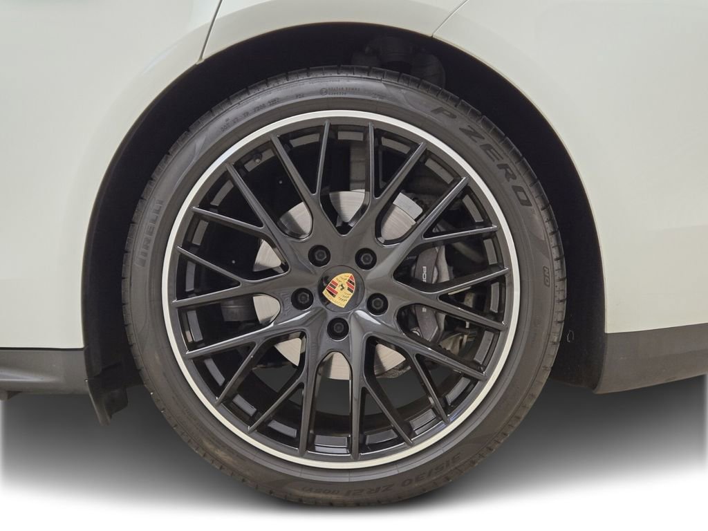 Used 2020 Porsche Panamera 4 image 15