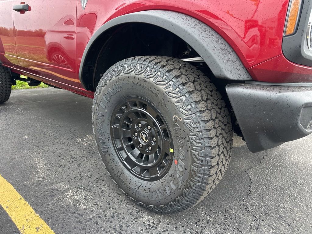 New 2026 Ford Bronco 4-Door AWD/4WD image 3