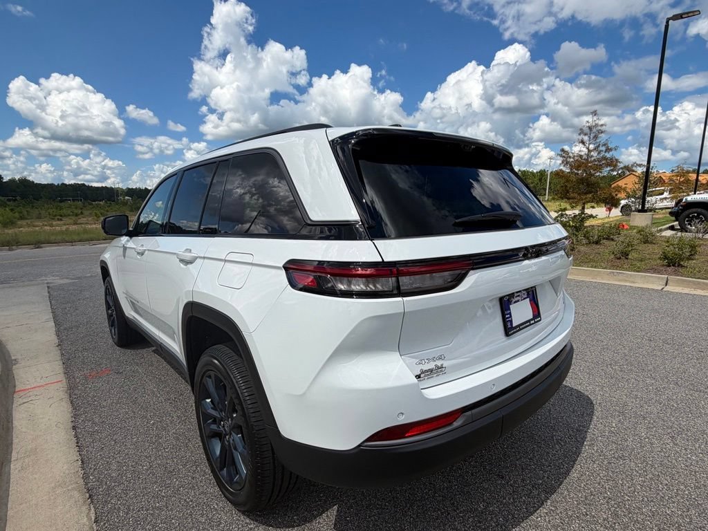 New 2026 Jeep Grand Cherokee Limited AWD/4WD image 17