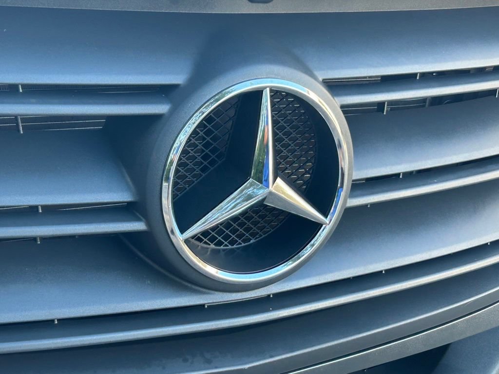 Used 2025 Mercedes-Benz Sprinter 2500 image 17