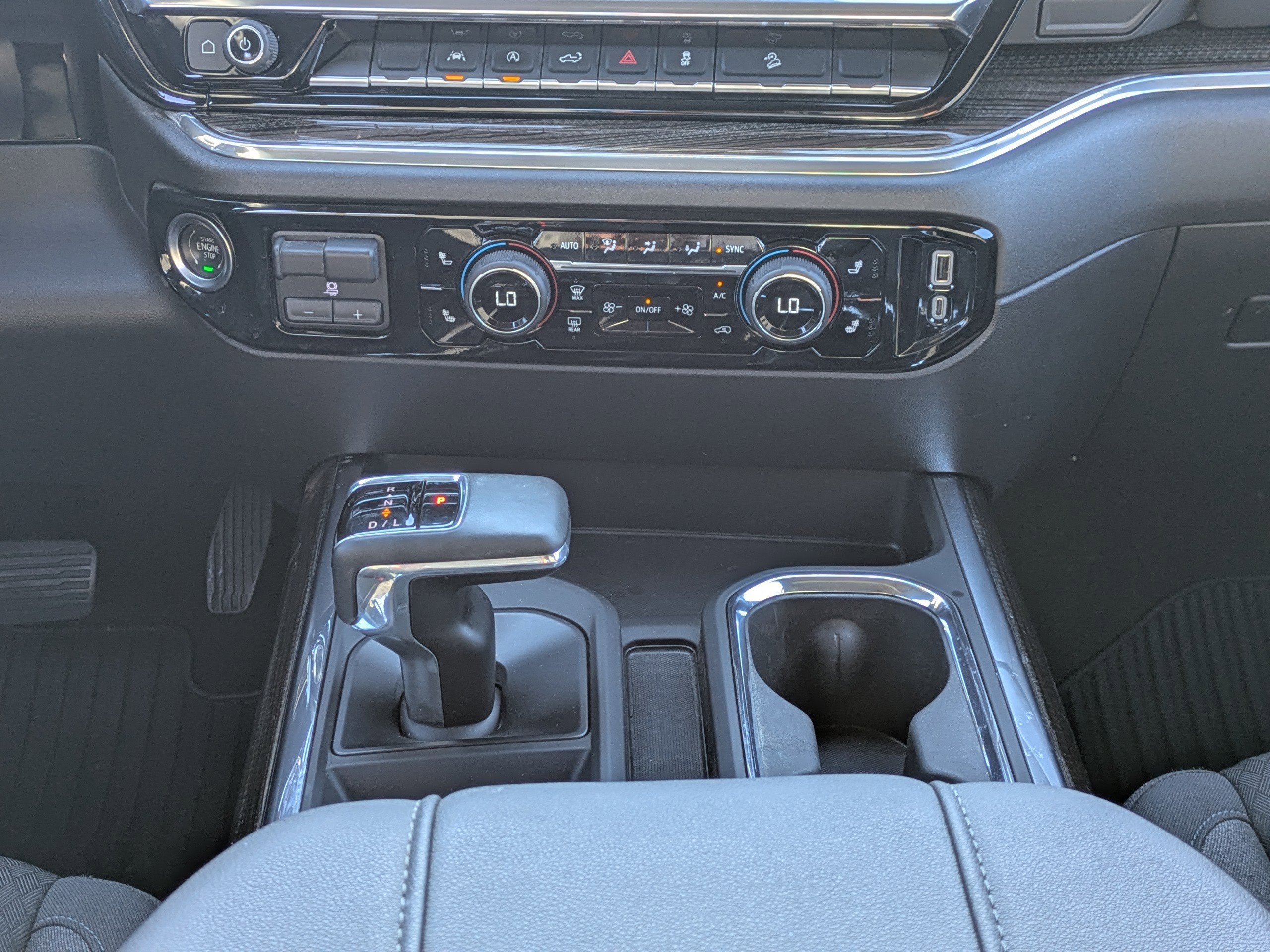 Used 2025 Chevrolet Silverado 1500 RST w/ Z71 Off-Road Package image 19