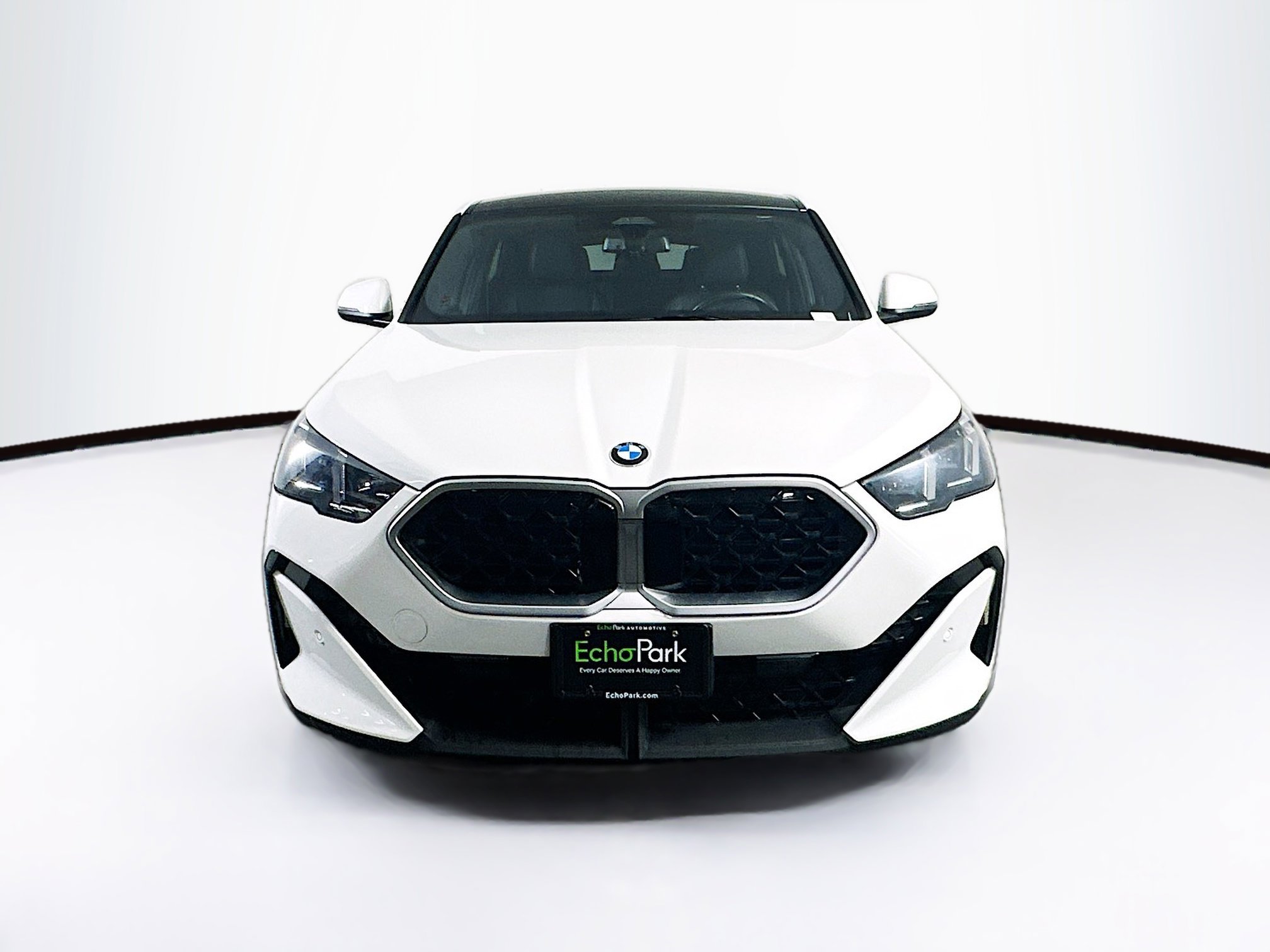 Used 2025 BMW X2 xDrive28i image 2