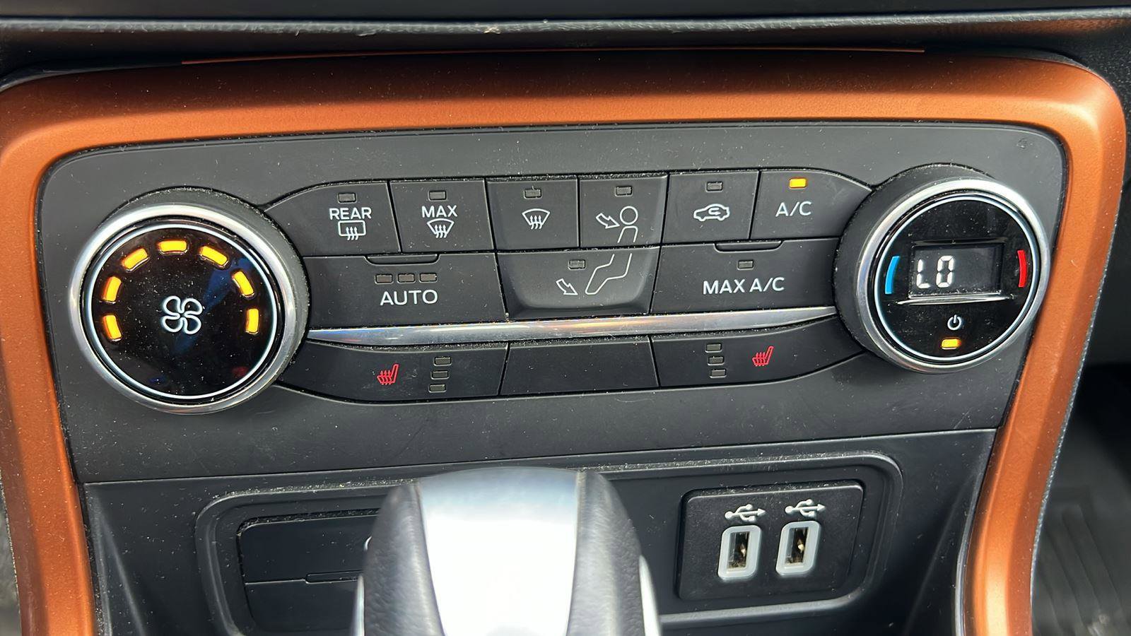 Used 2021 Ford EcoSport SE w/ SE Appearance Package image 9