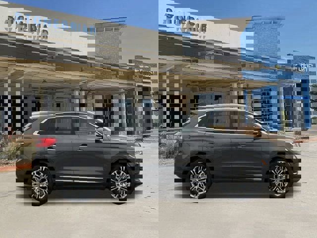 Used 2018 Lincoln MKX Reserve w/ Lincoln MKX Climate Package image 4