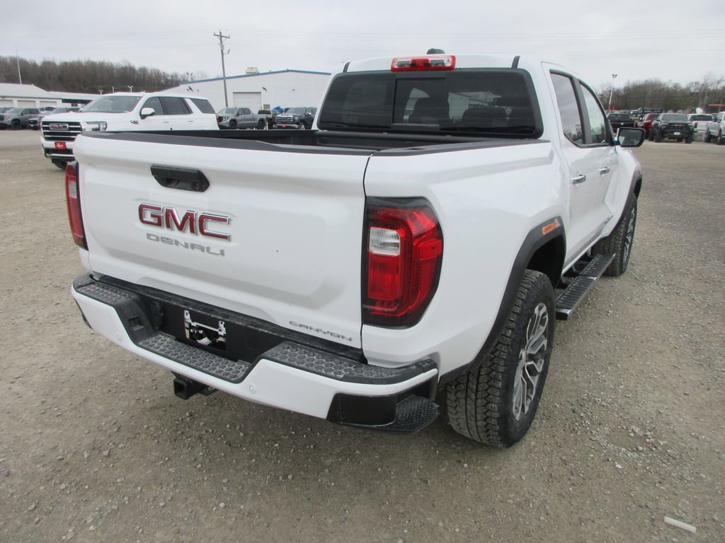 New 2026 GMC Canyon Denali image 5