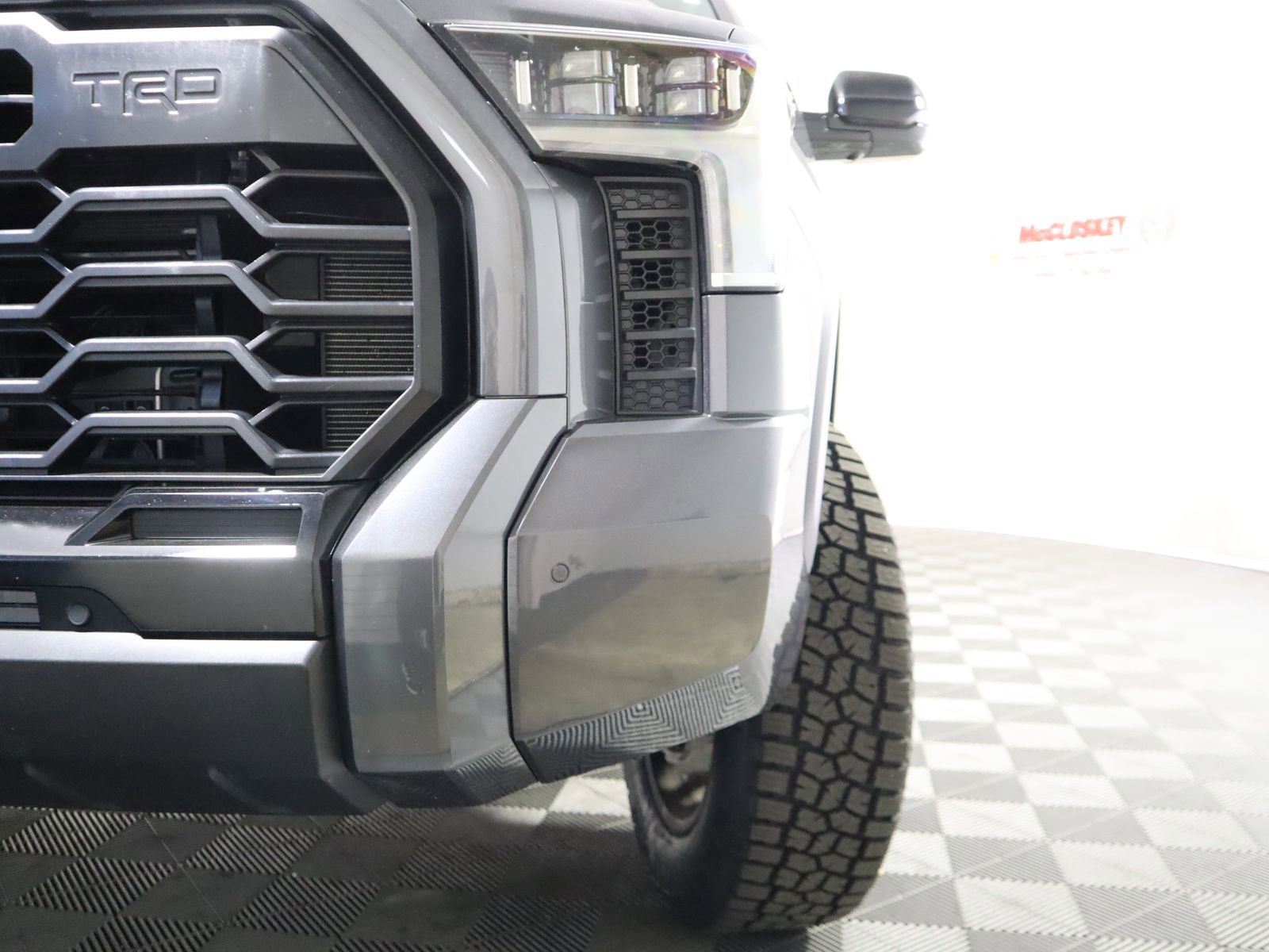 Used 2025 Toyota Tundra Limited image 31