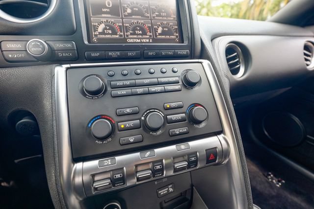 Used 2010 Nissan GT-R Premium AWD/4WD image 71