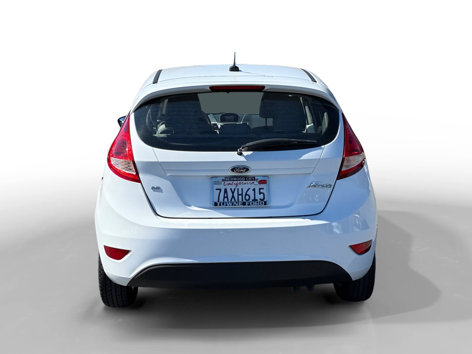 Used 2013 Ford Fiesta SE FWD image 4