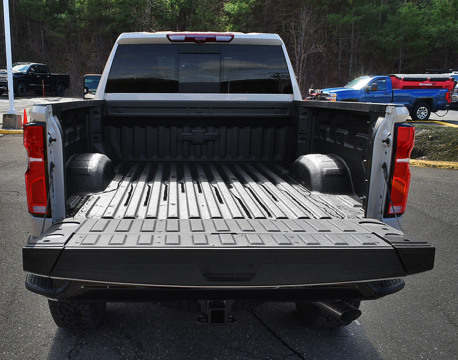 New 2026 Chevrolet Silverado 2500 ZR2 w/ Snow Plow Prep/Camper Package image 9