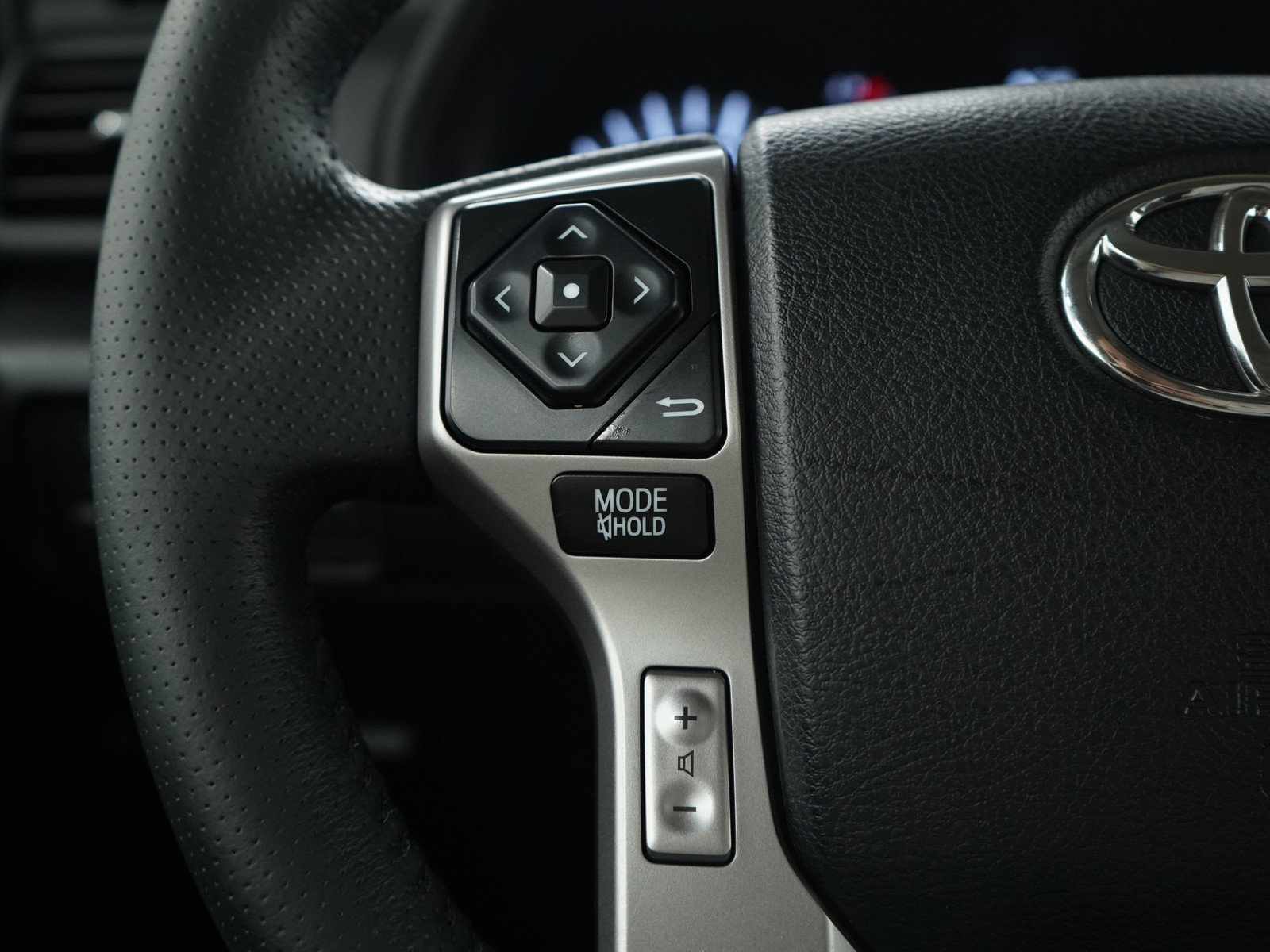 Used 2019 Toyota 4Runner Limited image 26