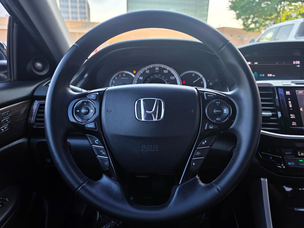 Used 2017 Honda Accord Touring image 16