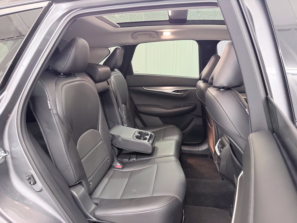 Certified 2023 INFINITI QX50 Luxe FWD image 38