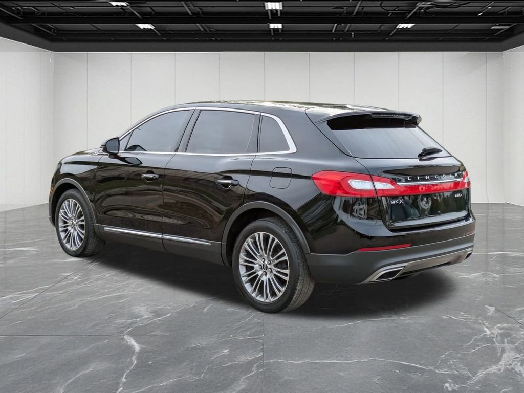 Used 2017 Lincoln MKX Reserve image 3