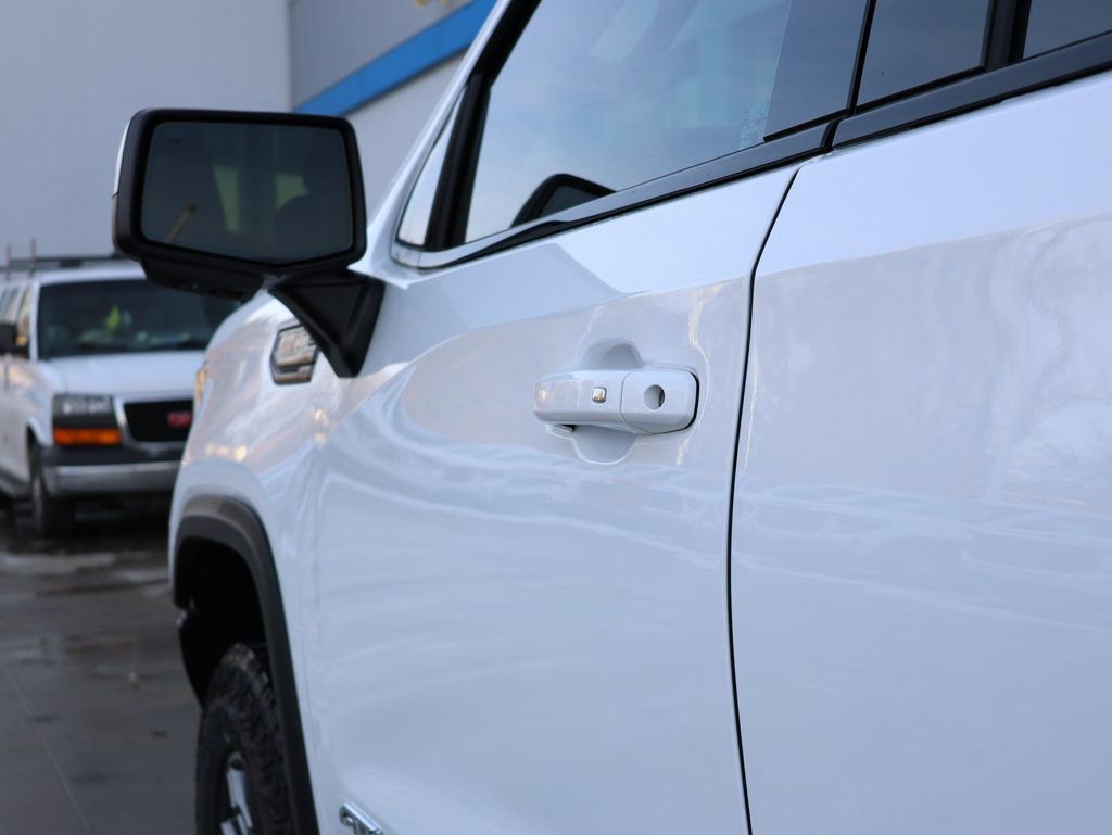 New 2025 GMC Sierra 1500 AT4X image 10