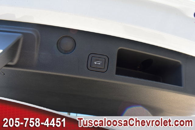 New 2027 Chevrolet Equinox ACTIV w/ Safety and Technology Package FWD image 9
