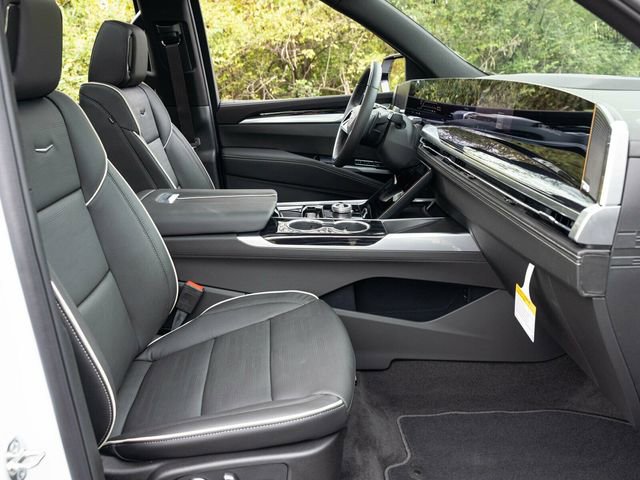 Used 2026 Cadillac Escalade ESV Sport w/ Touring Package image 76