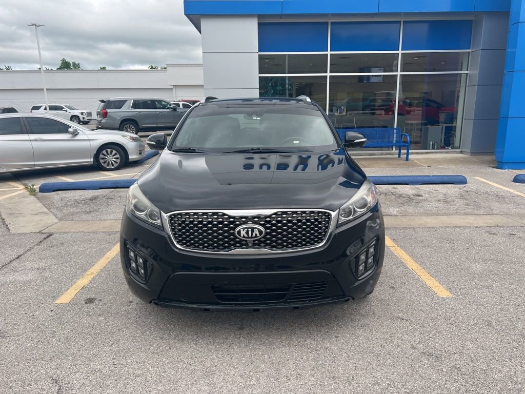 Used 2017 Kia Sorento SX image 2