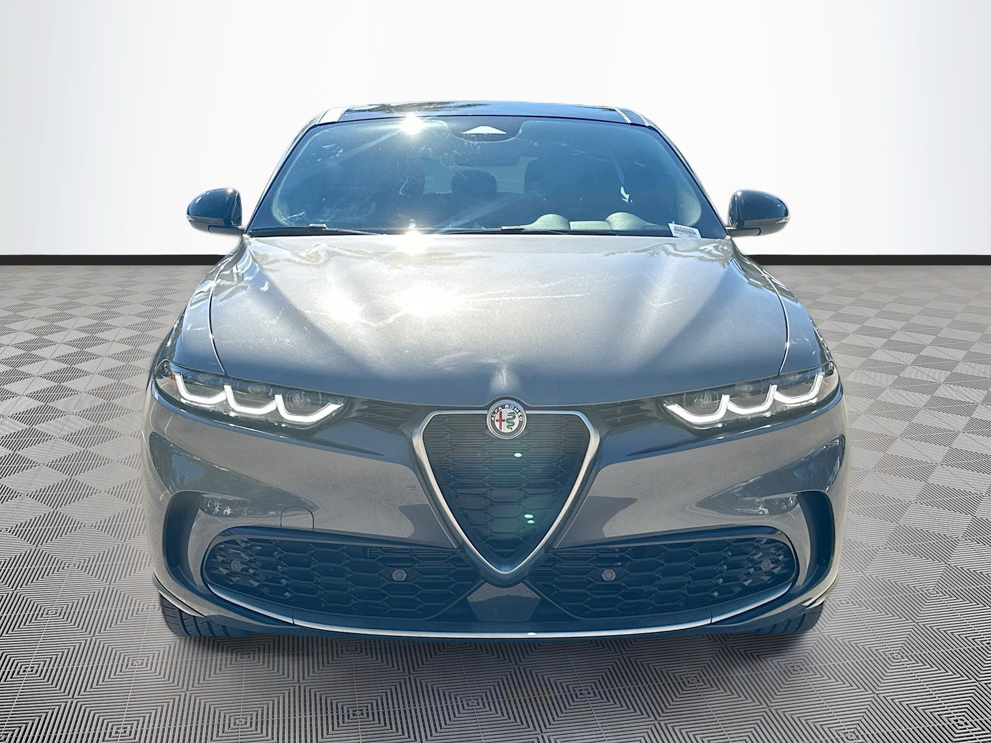 Used 2024 Alfa Romeo Tonale Ti image 2