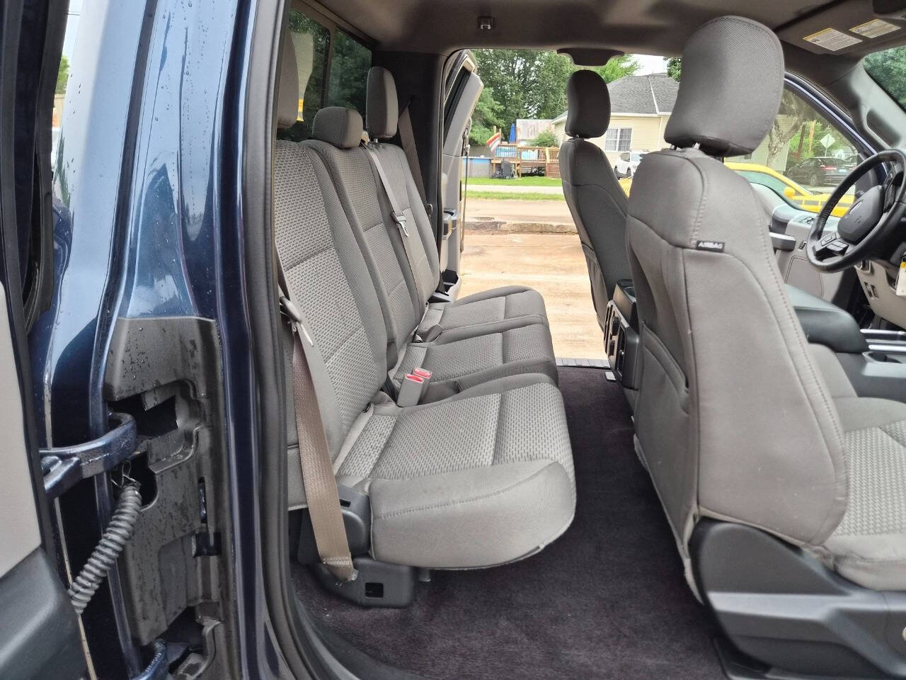 Used 2016 Ford F150 XLT w/ Equipment Group 302A Luxury AWD/4WD image 12