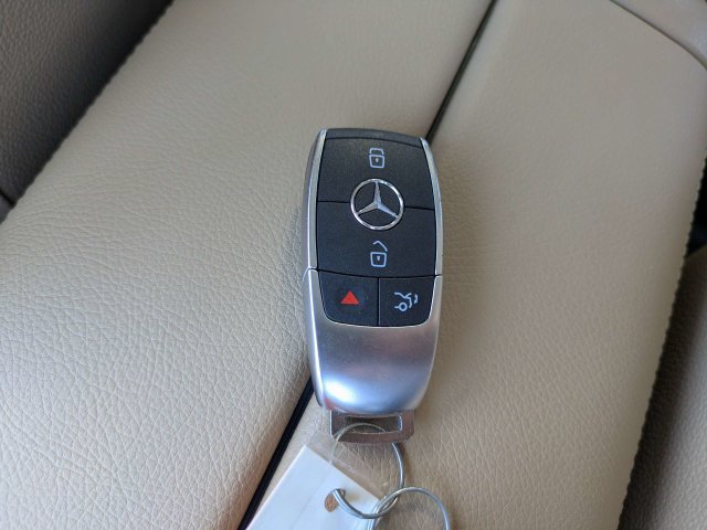 Used 2026 Mercedes-Benz GLE 350 4MATIC image 32