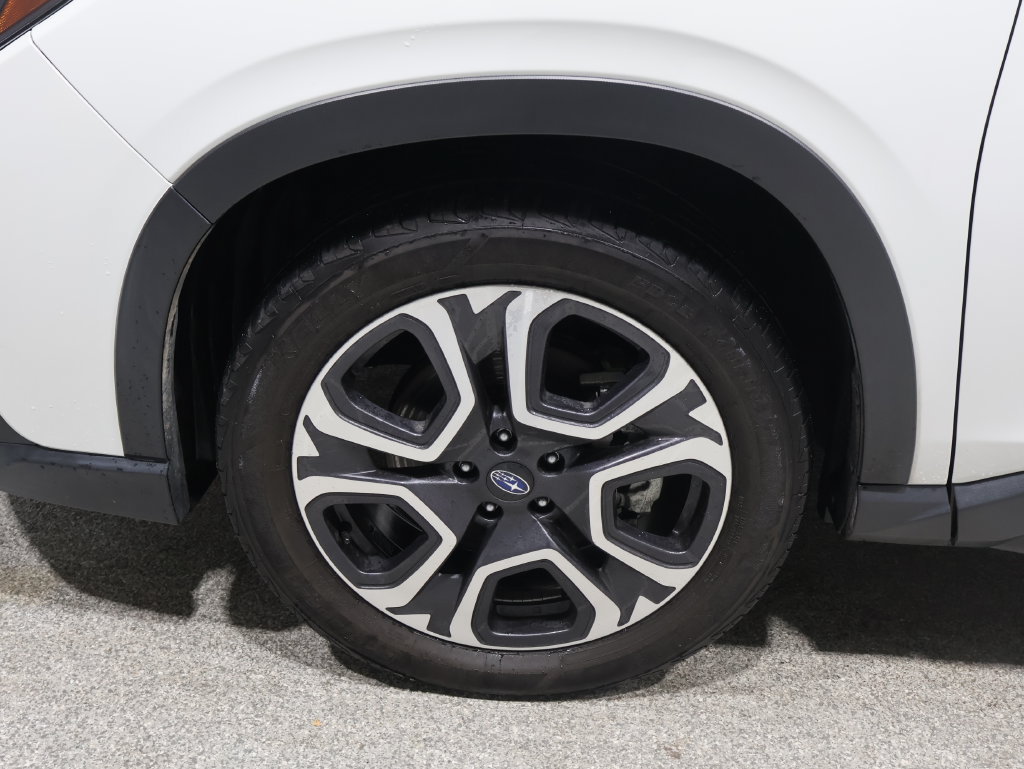 Used 2023 Subaru Ascent Limited AWD/4WD image 8