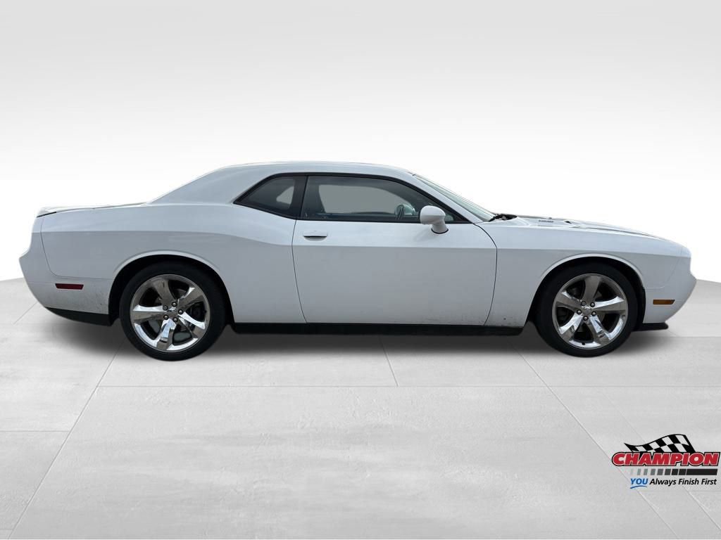 Used 2014 Dodge Challenger R/T image 8