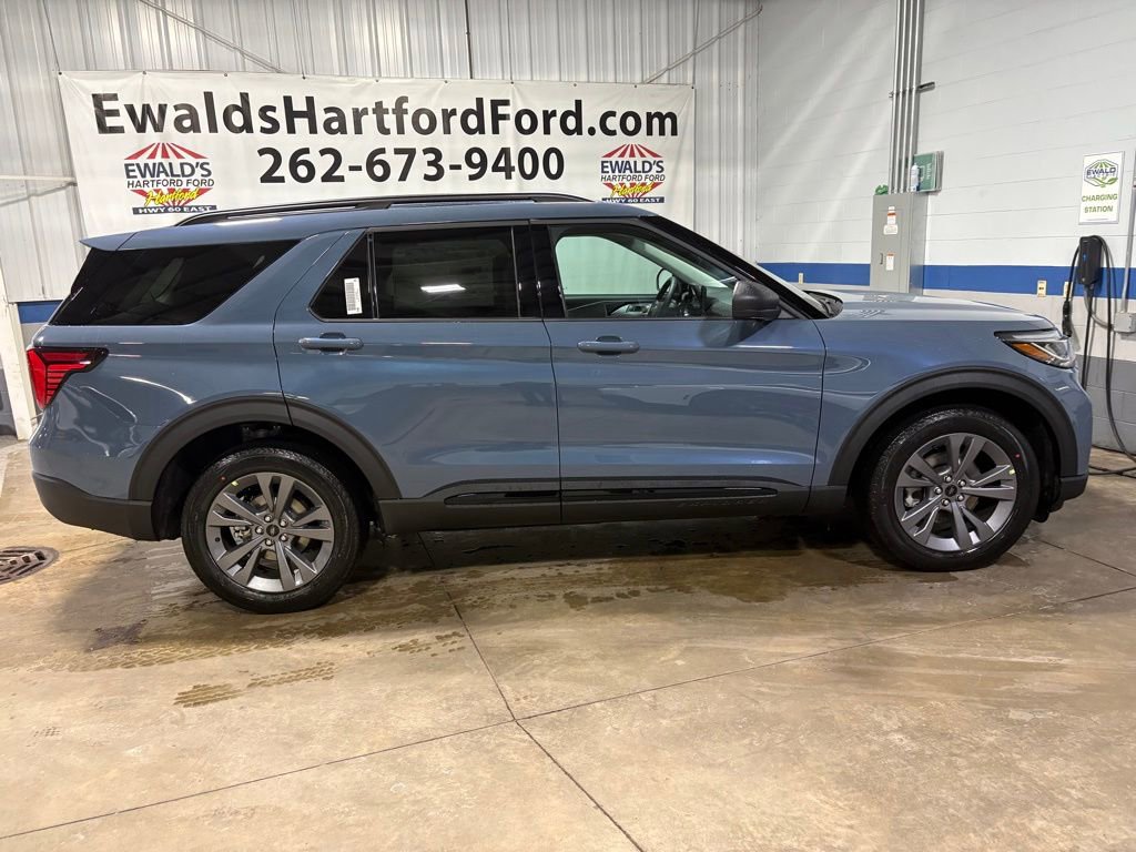 New 2026 Ford Explorer Active w/ Active Comfort Package image 9