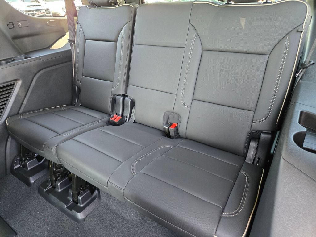 New 2026 GMC Yukon Elevation AWD/4WD image 9