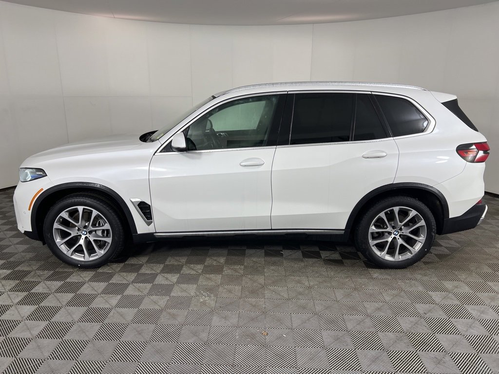 Certified 2024 BMW X5 xDrive40i w/ Premium Package image 12