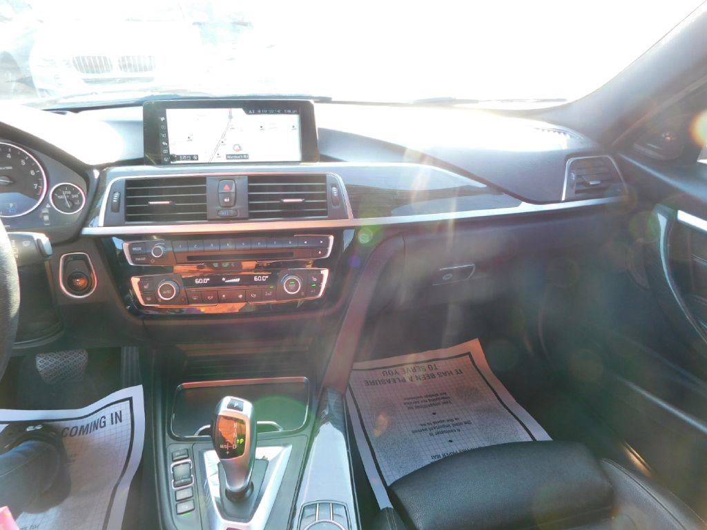 Used 2017 BMW 330e RWD image 36