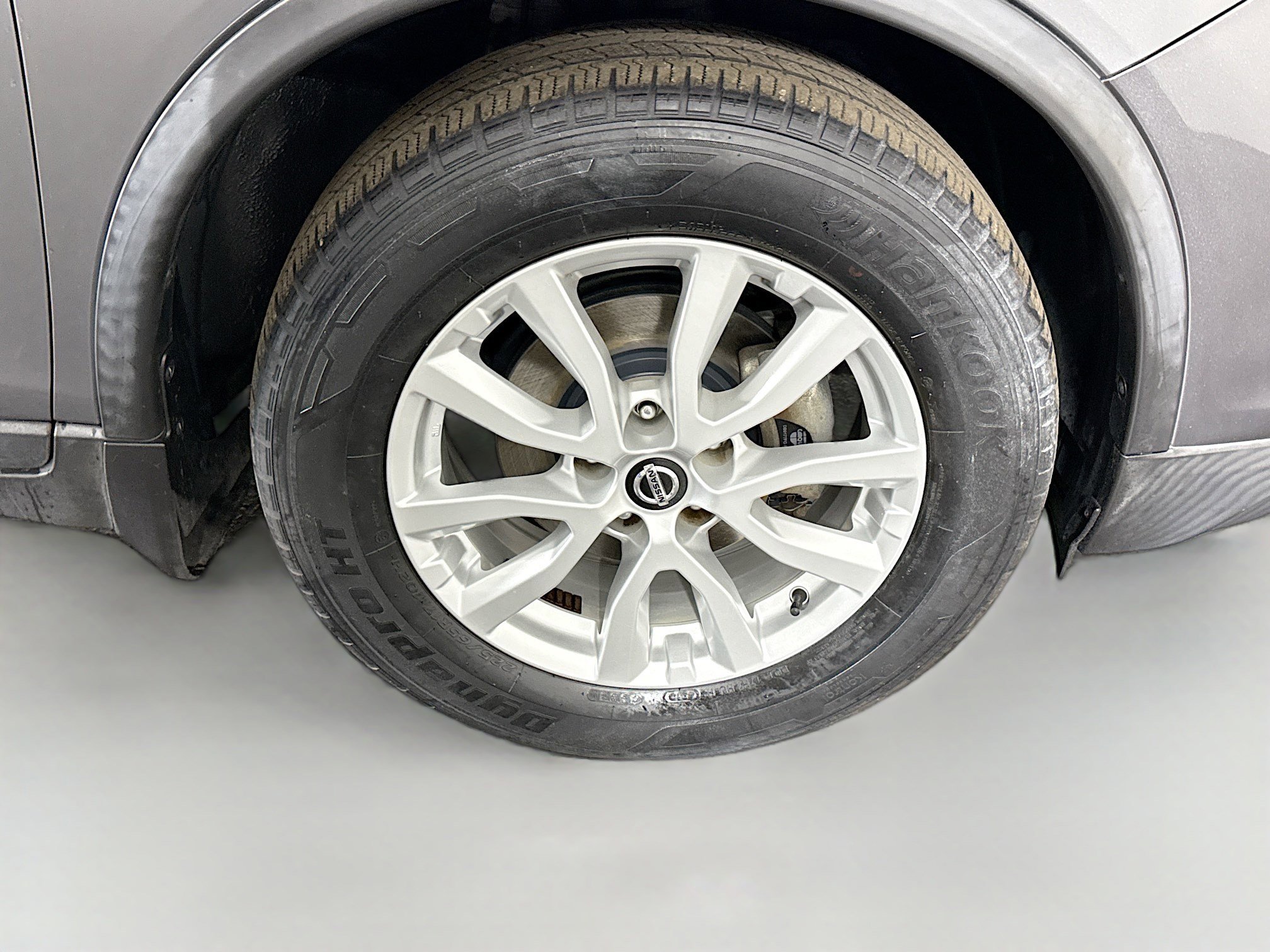 Used 2019 Nissan Rogue SV image 32