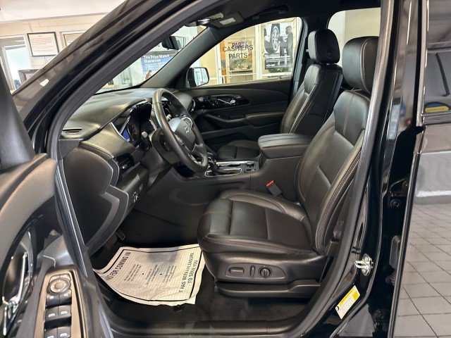 Used 2023 Chevrolet Traverse RS image 15