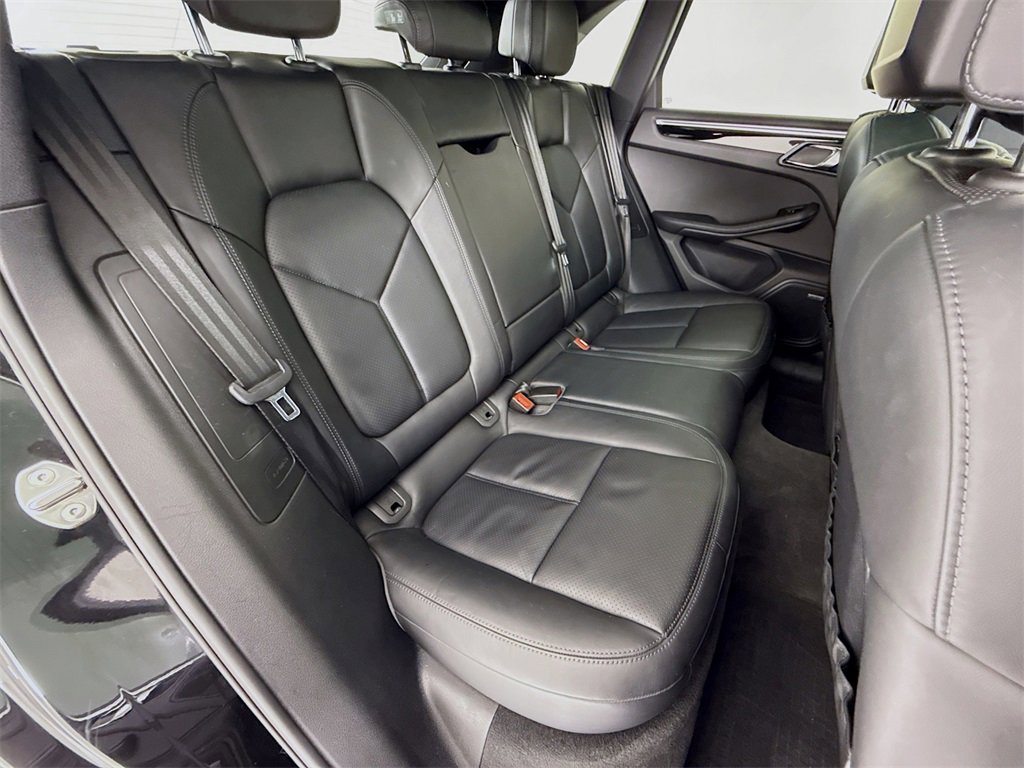 Used 2017 Porsche Macan image 29