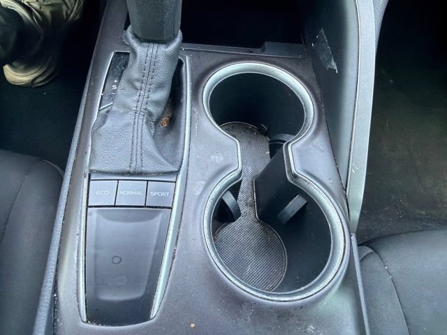 Used 2022 Toyota Camry LE FWD image 30