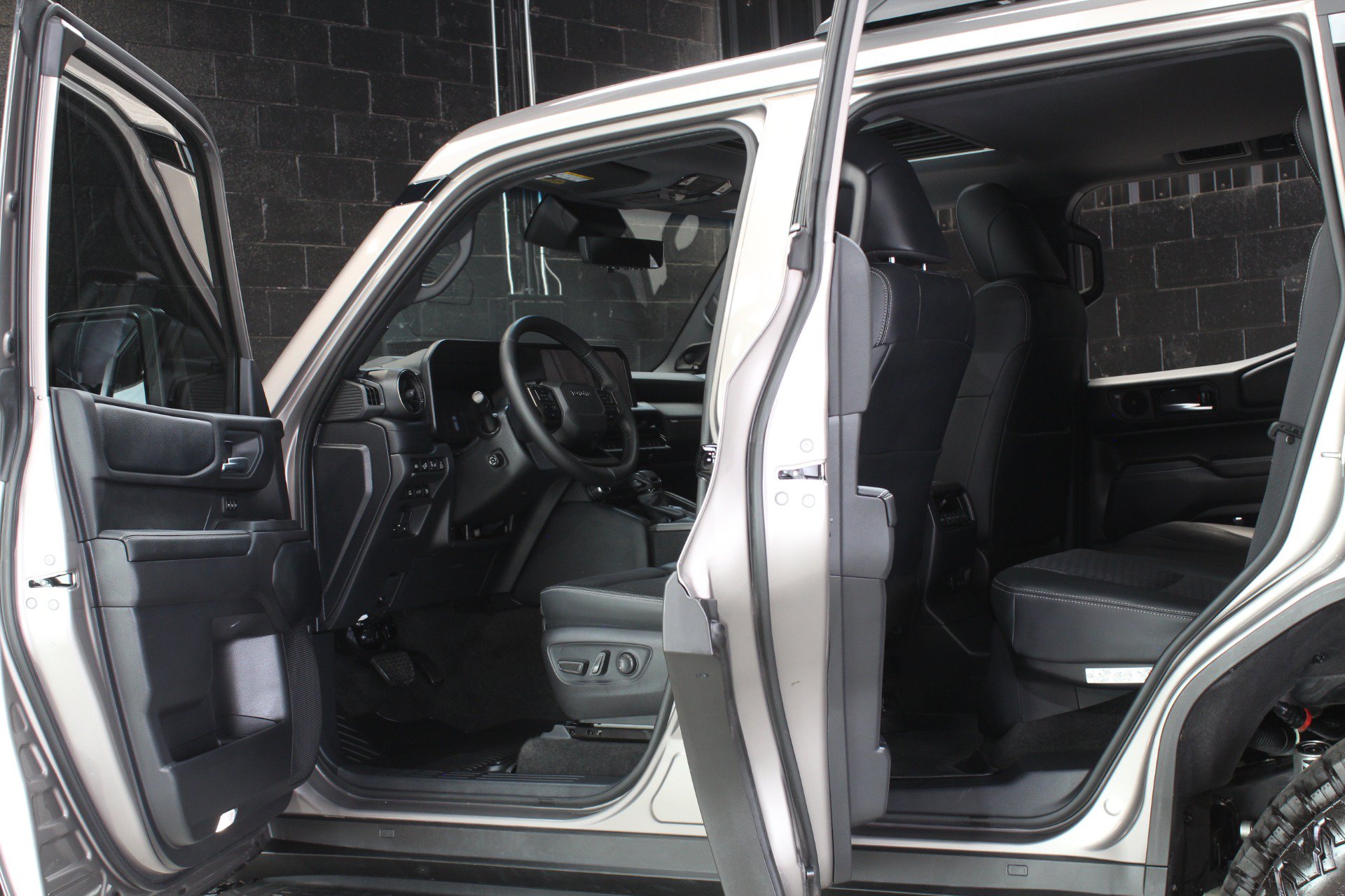 Used 2025 Toyota Land Cruiser w/ Premium Package AWD/4WD image 34