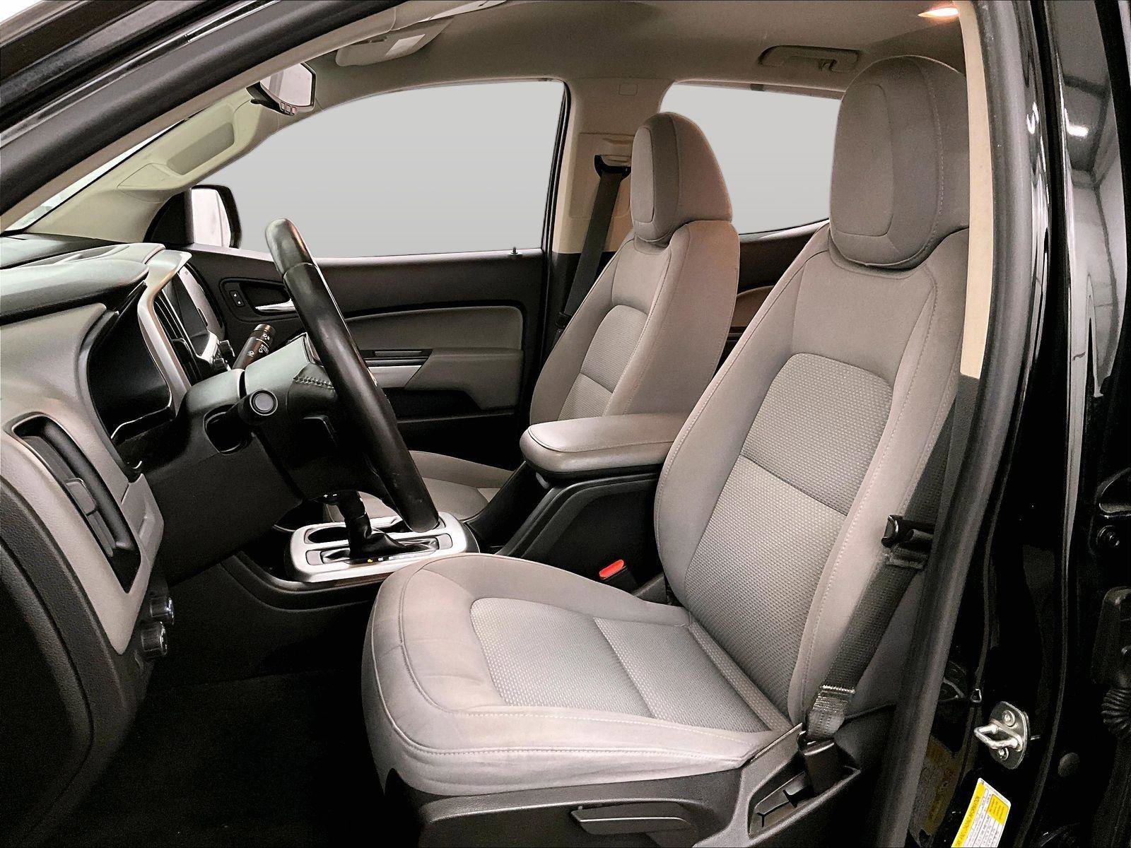 Used 2018 Chevrolet Colorado LT AWD/4WD image 25