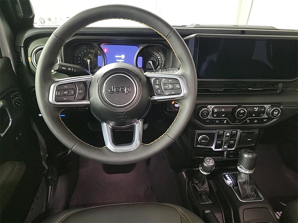 Used 2024 Jeep Wrangler High Altitude image 15
