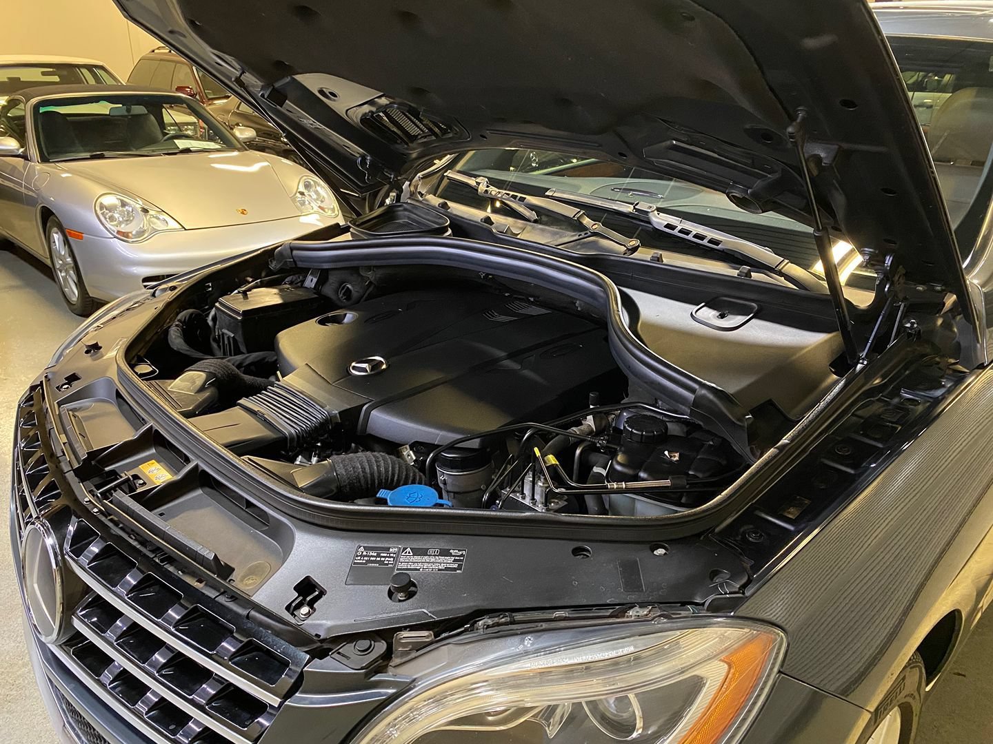 Used 2014 Mercedes-Benz ML 350 BlueTEC 4MATIC image 37