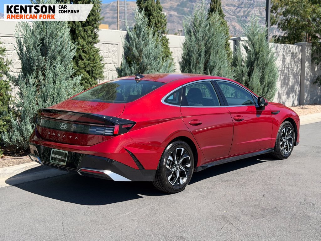 Used 2025 Hyundai Sonata SEL FWD image 8