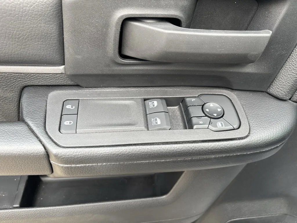 New 2026 RAM 3500 Tradesman AWD/4WD image 16